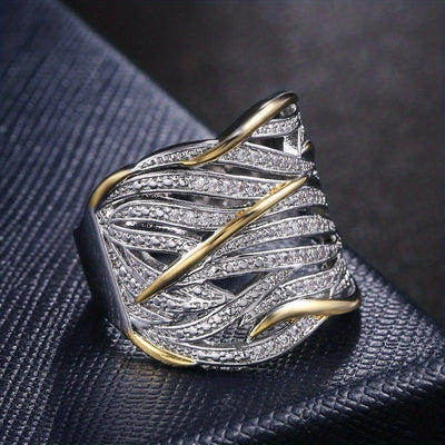Bague Élégante Multicouche au Design Tordu
