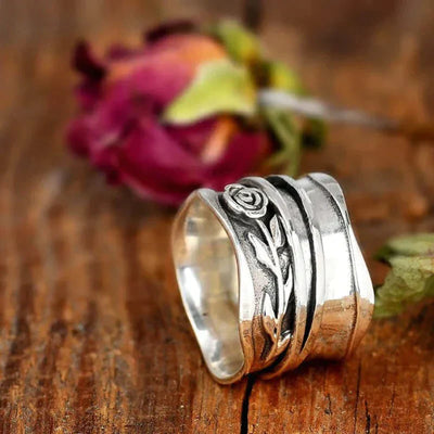 Anneau Vintage en Argent avec Motif Floral