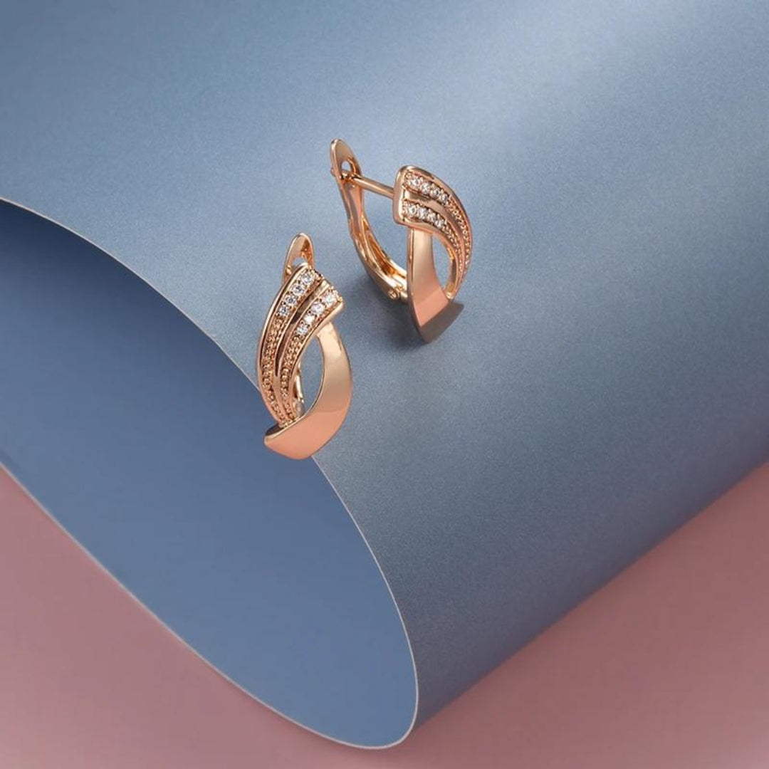Élégantes boucles d'oreilles en or rose