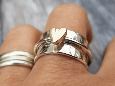 Mely - Bague en argent avec un cœur doré