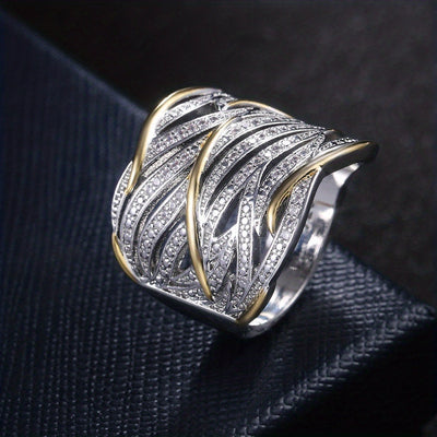 Bague Élégante Multicouche au Design Tordu