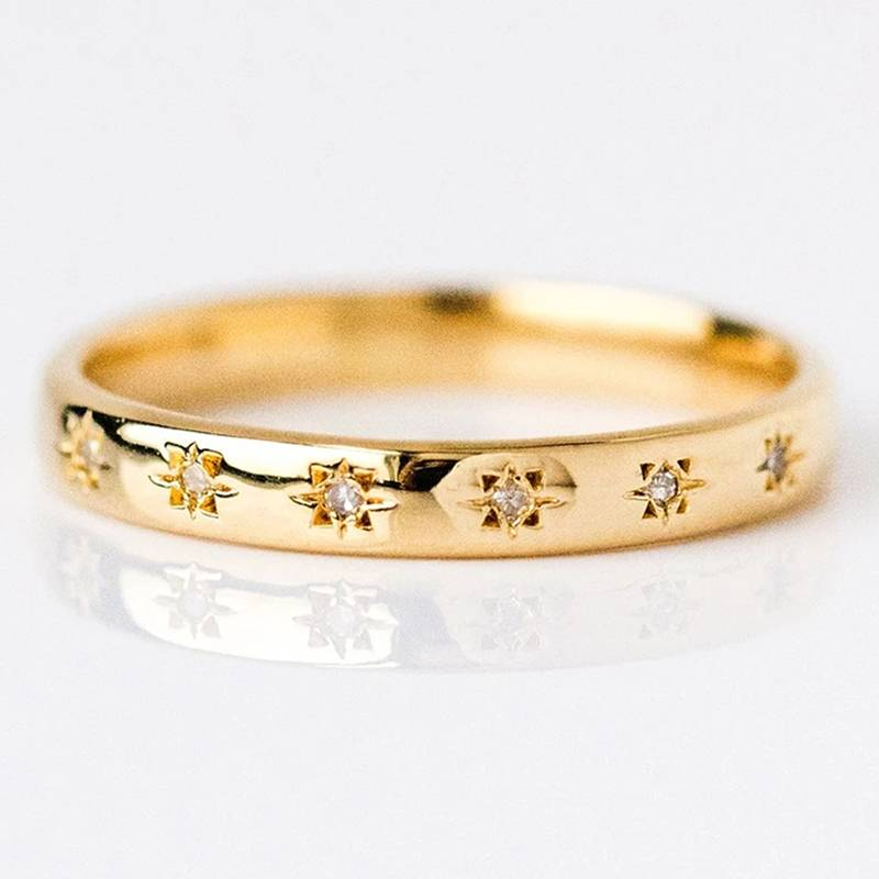 Exclusive Vintage Ring in Gold and Zircon