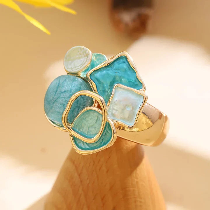 Élégante Bague Émaillée en Bleu et Blanc