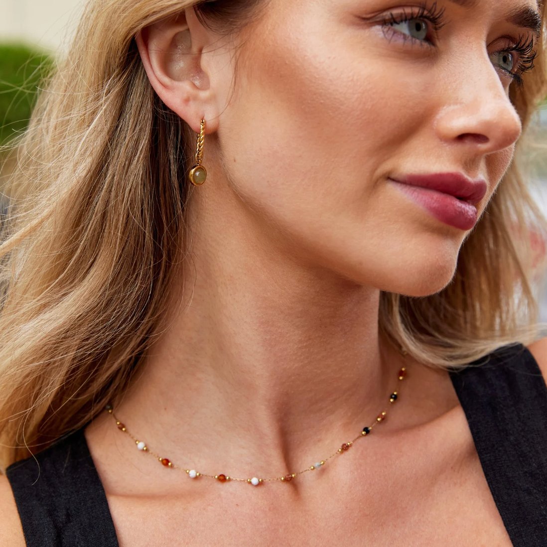 Collier en Pierre Luly