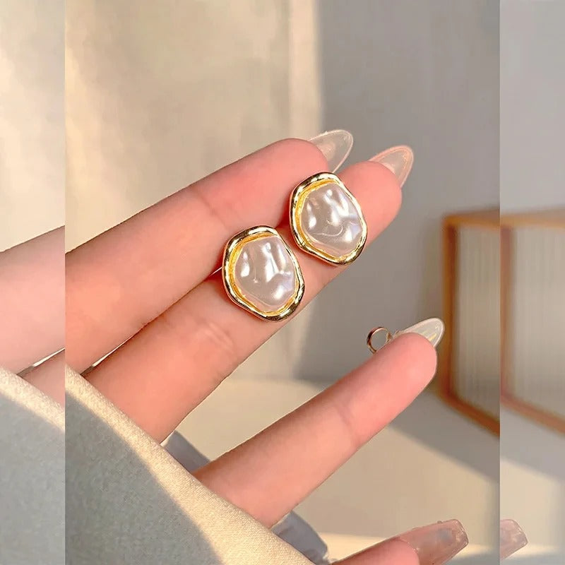 Élégantes boucles d'oreilles en perles par Carmen