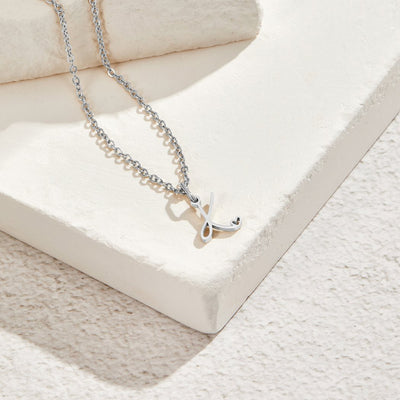 Collier en forme de cœur avec lettre en argent